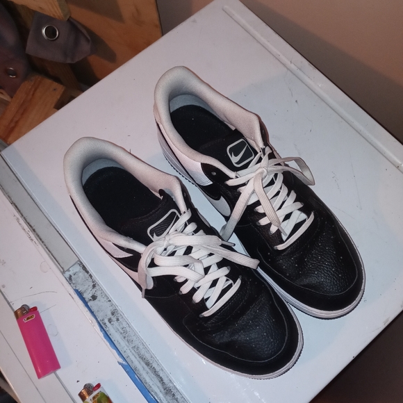 Air force ones - Picture 3 of 3